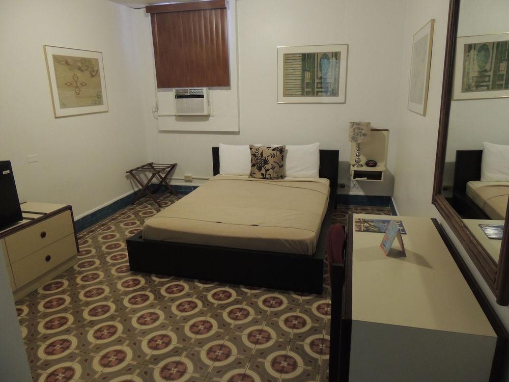 Hotel Colonial Mayaguez Bagian luar foto